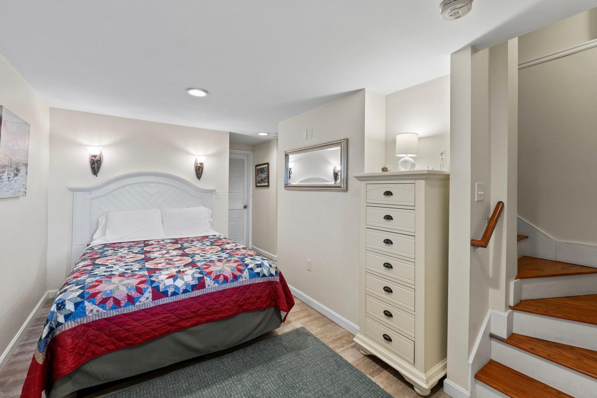 Perkins Cove Oceanfront Cottage Оганкит Экстерьер фото